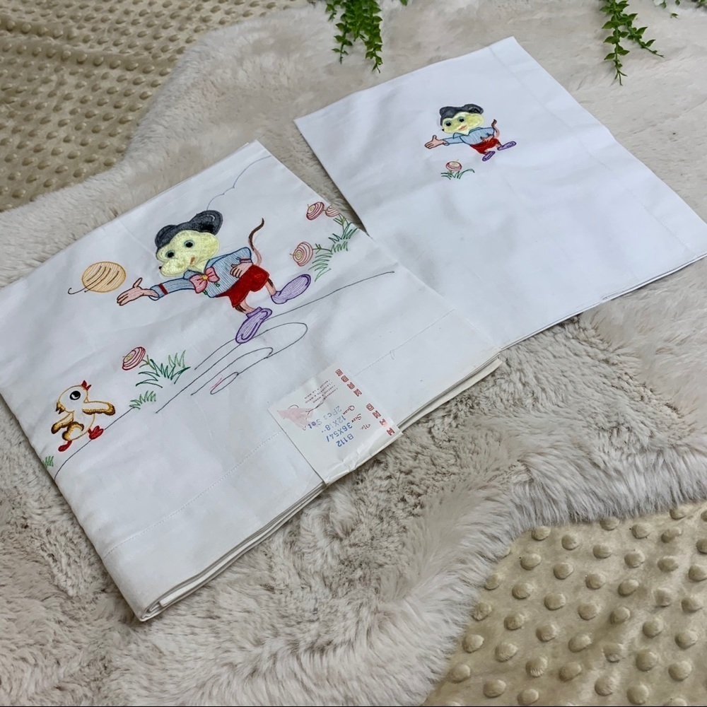 Vtg. Embroidered Baby Crib Sheet Pillow Case